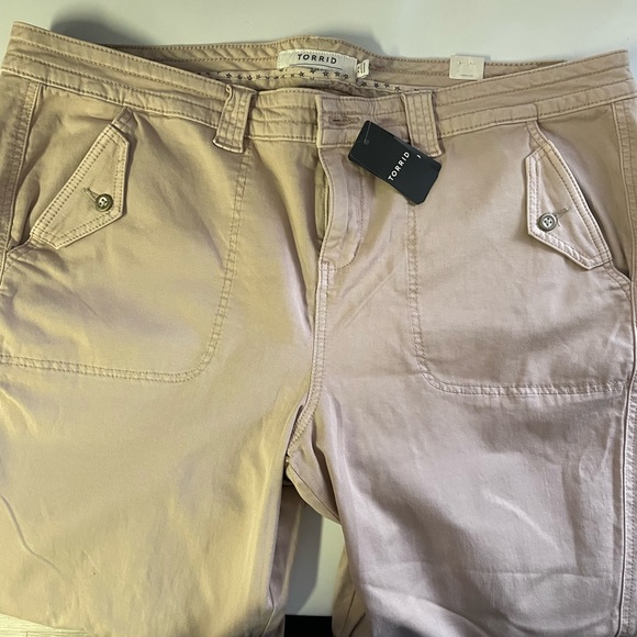 Capris - Picture 3 of 3